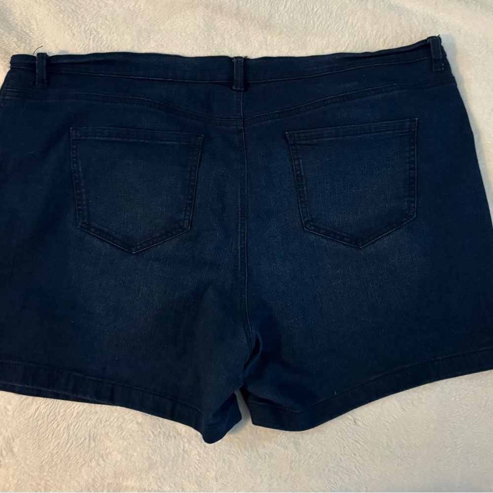 Gloria Vanderbilt  Jean Shorts - Picture 2 of 4